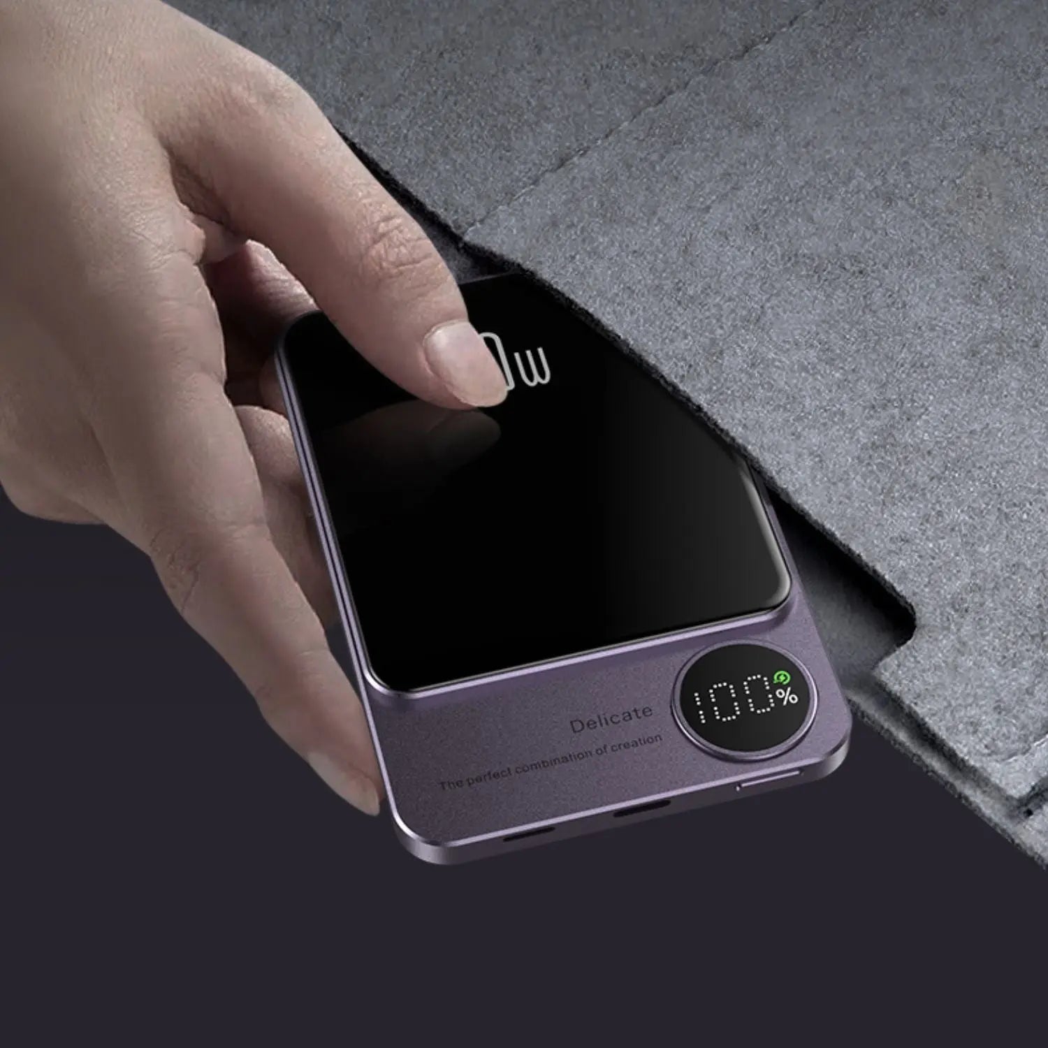 Ultra Slim Magnetic Power Bank Evolved Chargers